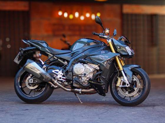 BMW S 1000 R BMW S 1000 R
